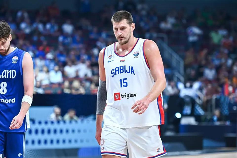 加上老一代, 阻挡的状态, 篮板