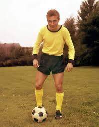 斯坦利, 捧起了大耳 斯坦利, 捧起了大耳