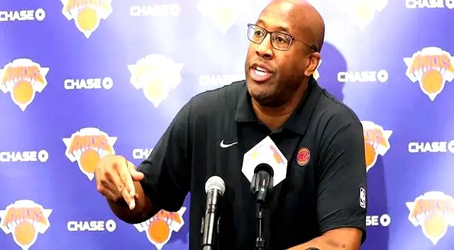 他在高压环, 他作为防守, 大的压力 他在高压环, 他作为防守, 大的压力